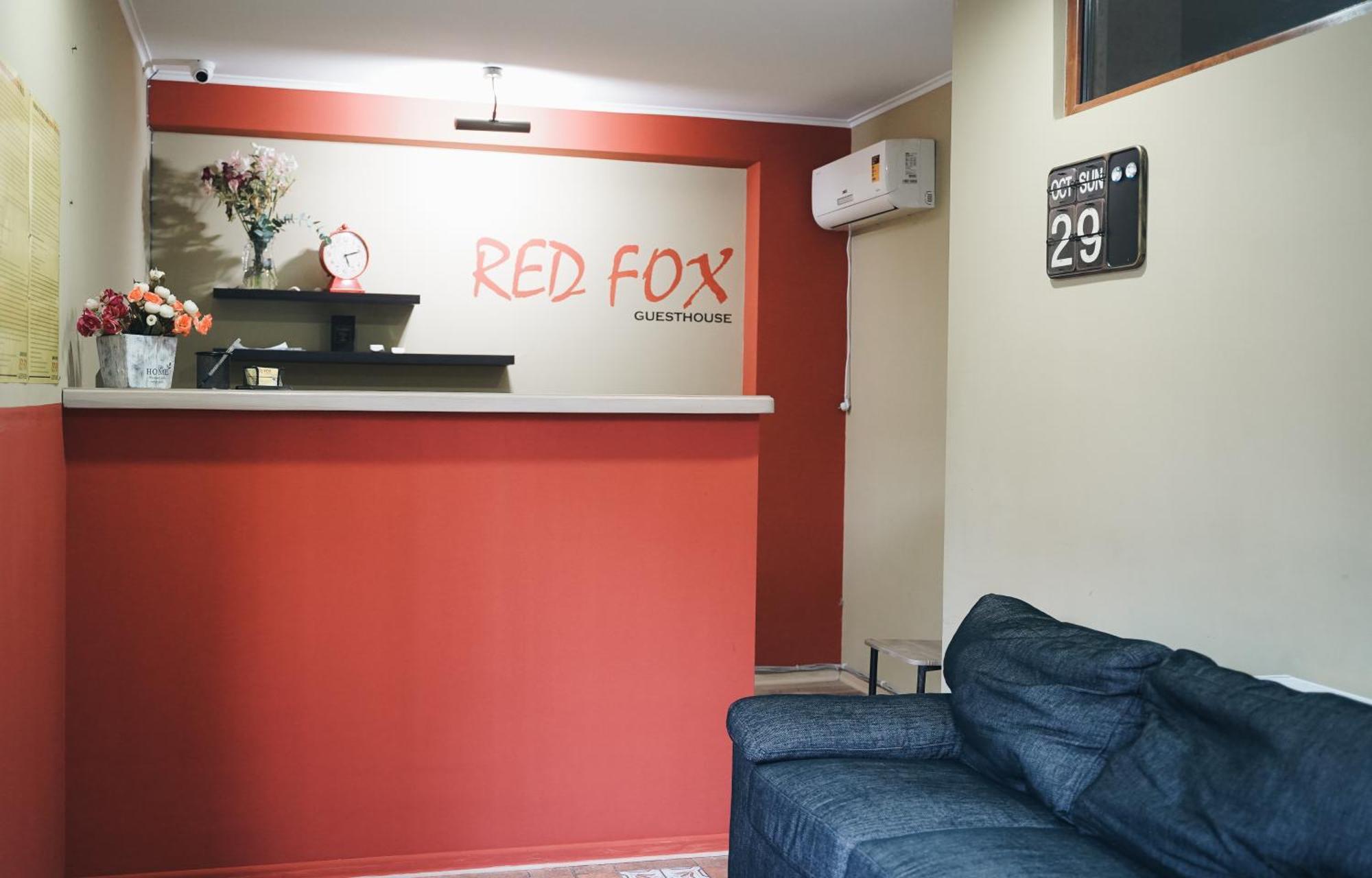 Red Fox Guesthouse Tbilisi Esterno foto